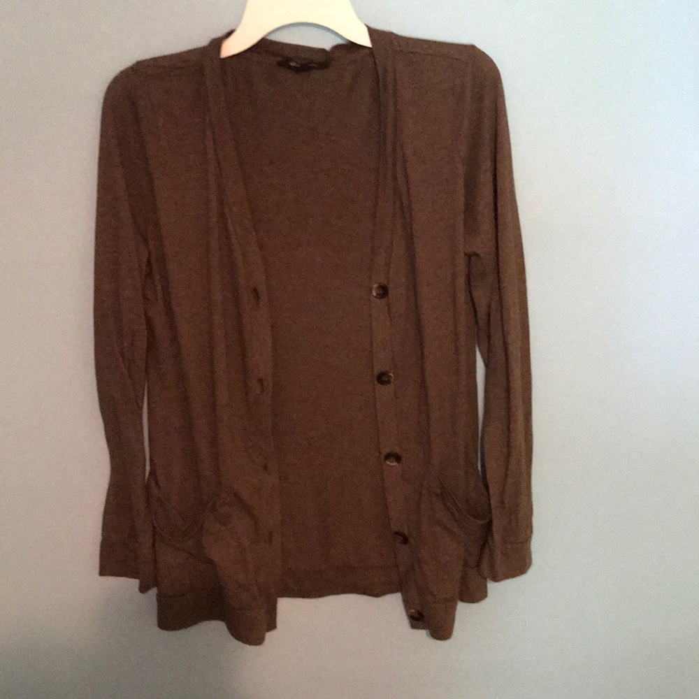 Light weight cardigan